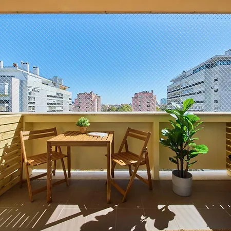 & In Center * Lisboa